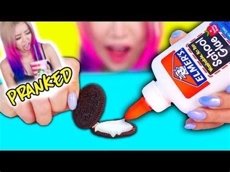 10 Pranks For Back To School 2017 Using School Supplies! - YouTube | Funny april fools pranks ...