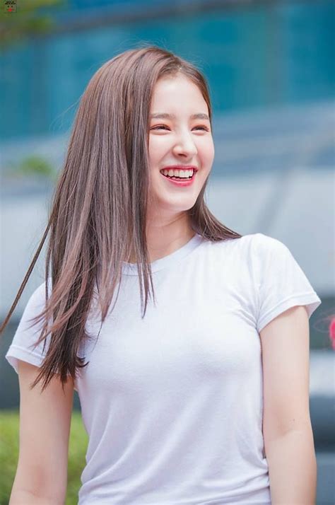 Nancy Momoland Beautiful Women Beautiful Smile Nancy Jewel Mcdonie