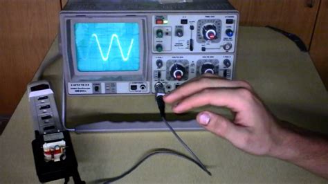 Measure Period Frequency Amplitude On Oscilloscope Scopes 3 Of 5