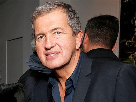 El Fotógrafo Peruano Mario Testino Expone En Una Galería De Los Angeles