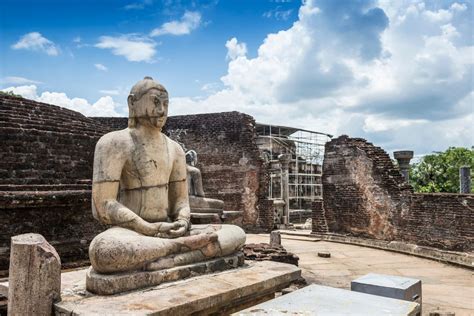 Travel To Polonnaruwa Sri Lanka The Amazing Ancient City