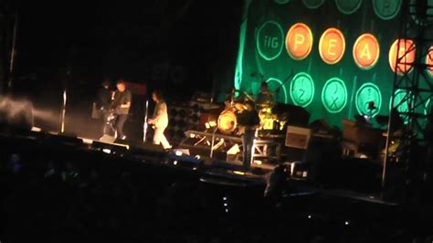 Ed Talks In My Tree Pearl Jam Christchurch Youtube