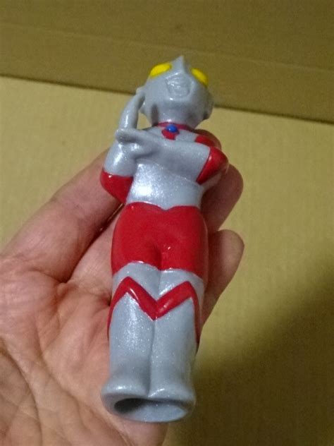 Yahooオークション ミニ人形 ウルトラマン（灰色に赤）ベアモデル