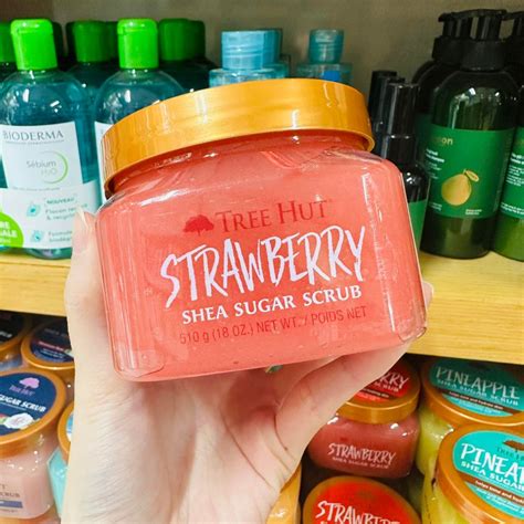 Tẩy Tế Bào Chết Cơ Thể Hương Dâu Tree Hut Shea Sugar Scrub Strawberry