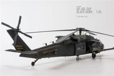 Academy 12115 135 Ah 60l Dap Black Hawk Model Plastik