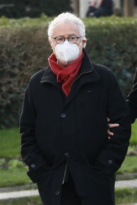 Photo Daniel Prévost Obsèques De Mylène Demongeot Au Cimetière Du