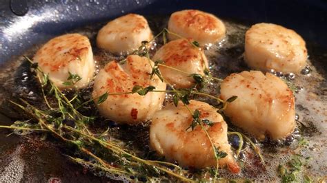 The Secret To Seared Scallops With A Perfectly Golden Brown Crust Youtube