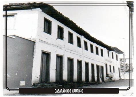 A Black And White Photo Of An Old Building With The Words Cascados