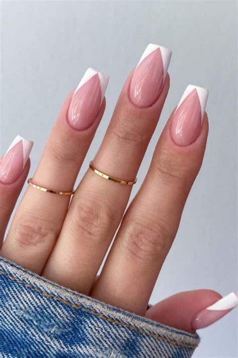 Beautiful Coffin Shaped Nail Art Designs For Summer Nails In