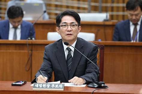 ‘대법원장 낙마 이균용 판사 대법관 도전사법 역사상 처음 Mlbpark