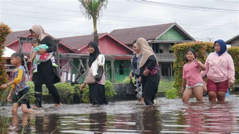 Kembali Enam Kabupaten Terendam Banjir Puluhan Ribu Jiwa Terdampak