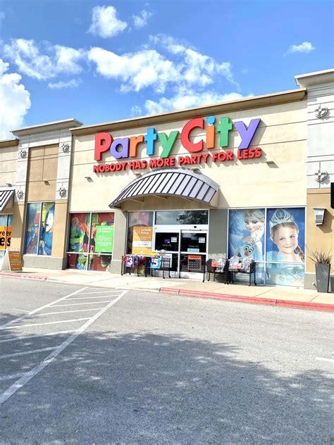 Joanns closures worry crafters looking for local supplies 26