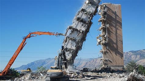 Amazing Dangerous Fastest Building Demolition Excavator Skill Heavy