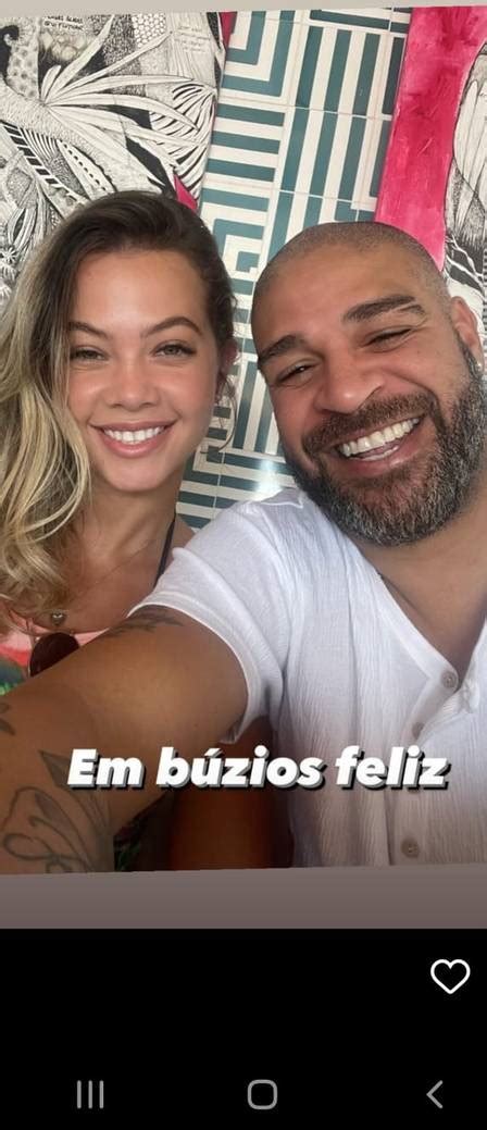 Adriano Imperador Vive Clima De Romance Em Pleno Carnaval Com Nova