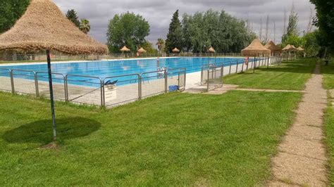 El Ayuntamiento oferta dos plazas de Médico para la piscina municipal Hoy