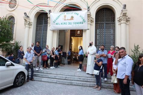 Reggio Calabria Bagno Di Folla Per Monsignor Giacomo DAnna Nuovo