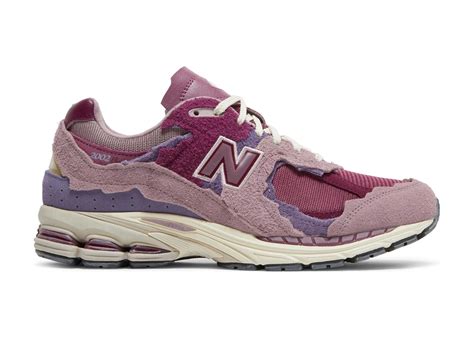 New Balance 2002R Protection Pack Pink M2002RDH Sneaker Baker