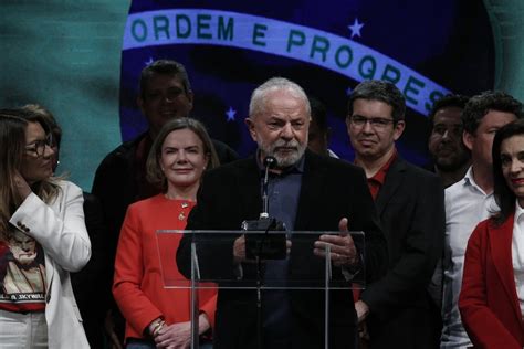 Lula Tenta Conter Frustra O E Mira Apoio Dos Derrotados Pol Tica O