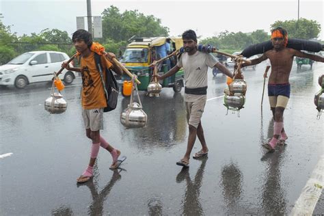 Kanwar Yatra Route यूपी सरकार को सुप्रीम कोर्ट से झटका कांवड़ रूट पर