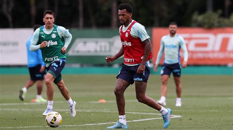 Palmeiras Se Reapresenta Após Título Brasileiro E Inicia Preparação