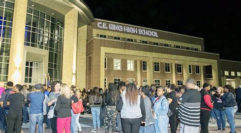 Houston area district unveils new high school | American School ...