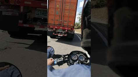 Imprudencias En Moto En La Vía Youtube