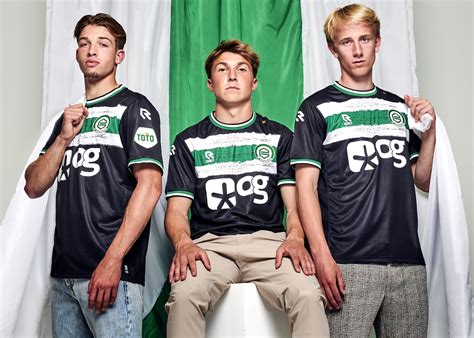 Het Nieuwe Uitshirt Van Fc Groningen Fc Groningen