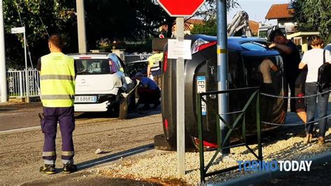 Incidente Sulla Circonvallazione Di Busano Tre Auto E Due Feriti 26