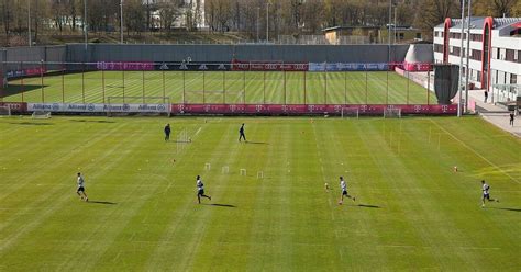 Krycie na radar i futbol bezkontaktowy Jak Bundesliga chce wyjść z