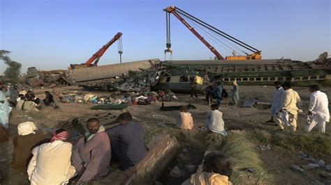 Pakistan train accident: Death toll rises to 62, says media