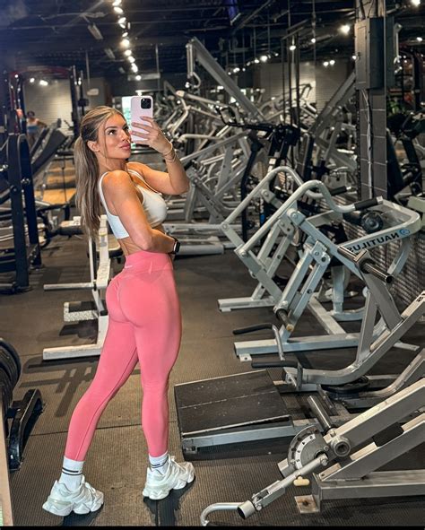 Morgan Lindsey | Some of my favs right now | Instagram