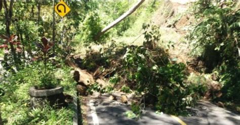 Liku Endikat Tertutup Longsor Akses Lahat Pagaralam Lumpuh Total