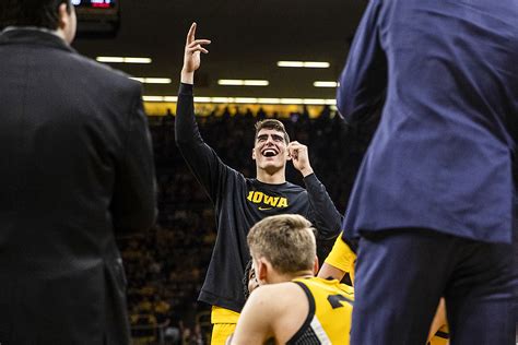 The Daily Iowan Point Counterpoint Who Is Going To Win The Big Ten