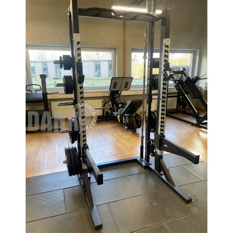 Technogym Olympic Half Rack Ähnlich Power Rack bzw Cage Pure S