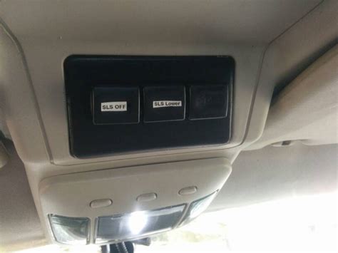 P38 or Freelander 1 interior map light mod - Land Rover Forums - Land ...