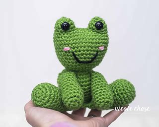 Ravelry Fergus The Frog Pattern By Nicole Chase