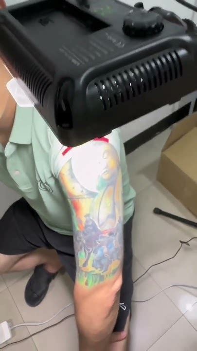 Anti Reflective Tattoo Work Light With Polarized Glasses Youtube