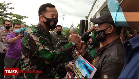 Bantu Kesulitan Ekonomi Korem Wijayakusuma Bantu Kios Untuk