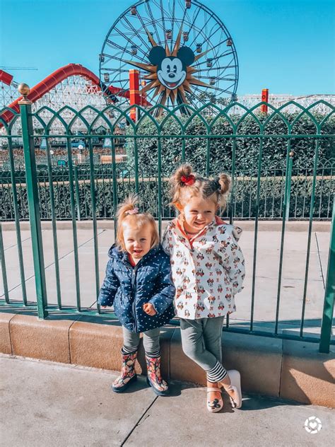 10 Reasons To Take Your Kids To Disneyland When Theyre Young