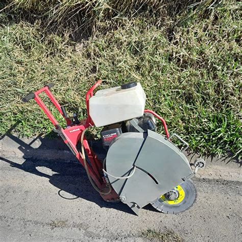 Locação de Aluguel de Cortadora de Piso gasolina Loxam