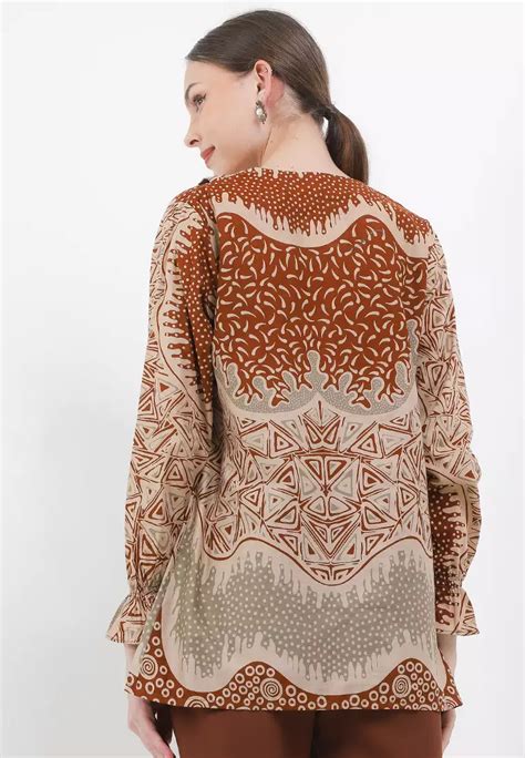 Jual Elshanum Batik Piramid Blouse Batik Original 2024 ZALORA Indonesia