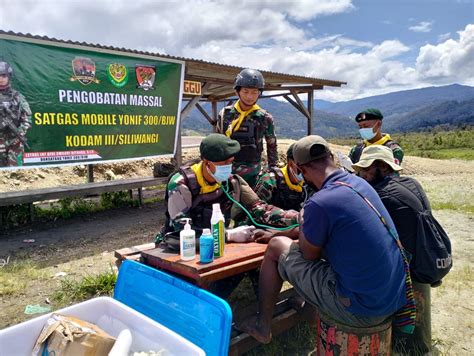 Pengobatan Massal Satgas Tni Siliwangi Di Sinak Papua Litex