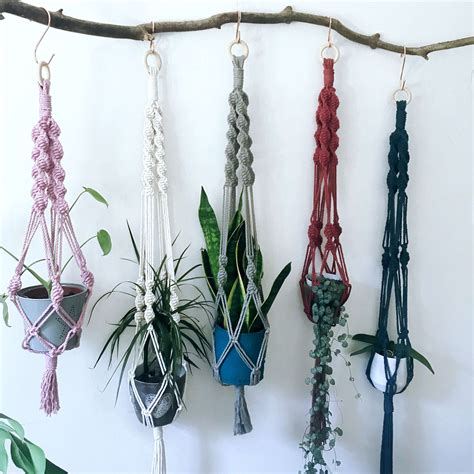 Macrame Plant Hanger Craft Kit In 2021 Diy Macrame Plant Hanger