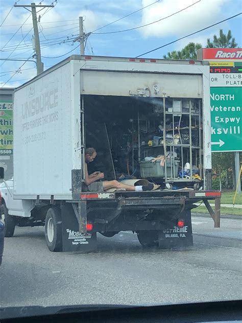 “Sit in the back if you wanna smoke” : r/IdiotsInCars