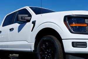 What does Florida HOA law say about pickup truck parking bans?