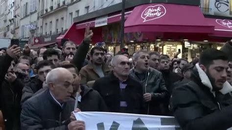 Se repiten los graves incidentes en París en las protestas por el