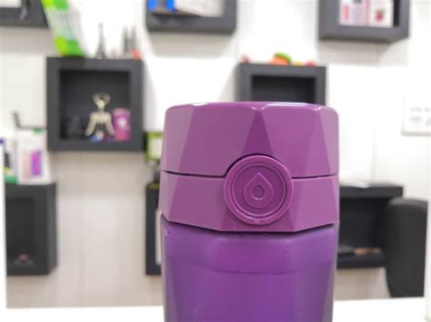 Hidrate Spark 2.0 Review: Smart Water Bottle Done Right - TechPP