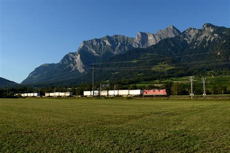 Re 420 296 Der RLC Zwischen Maienfeld Und Landquart