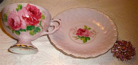 Martha's Favorites: GIVE AWAY AND PRETTY IN PINK TEA CUPS!