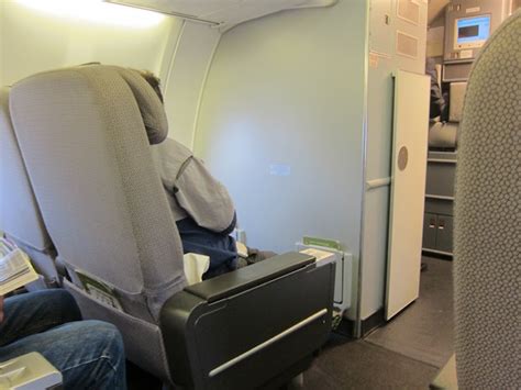 Review Qantas Business Class 737 Sydney To Auckland One Mile At A Time